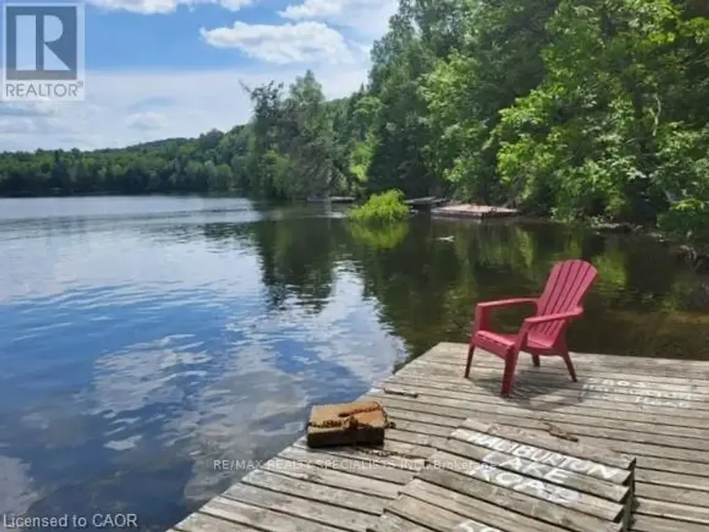 5803 Haliburton Lake Road, Dysart et al (Harburn)